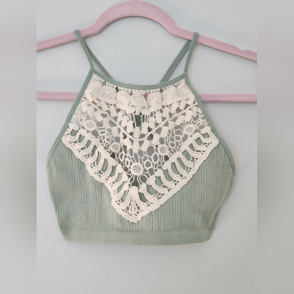 Boho Crochet Bralette Olive Green & White M/L - Never Worn - Picture 5 of 8